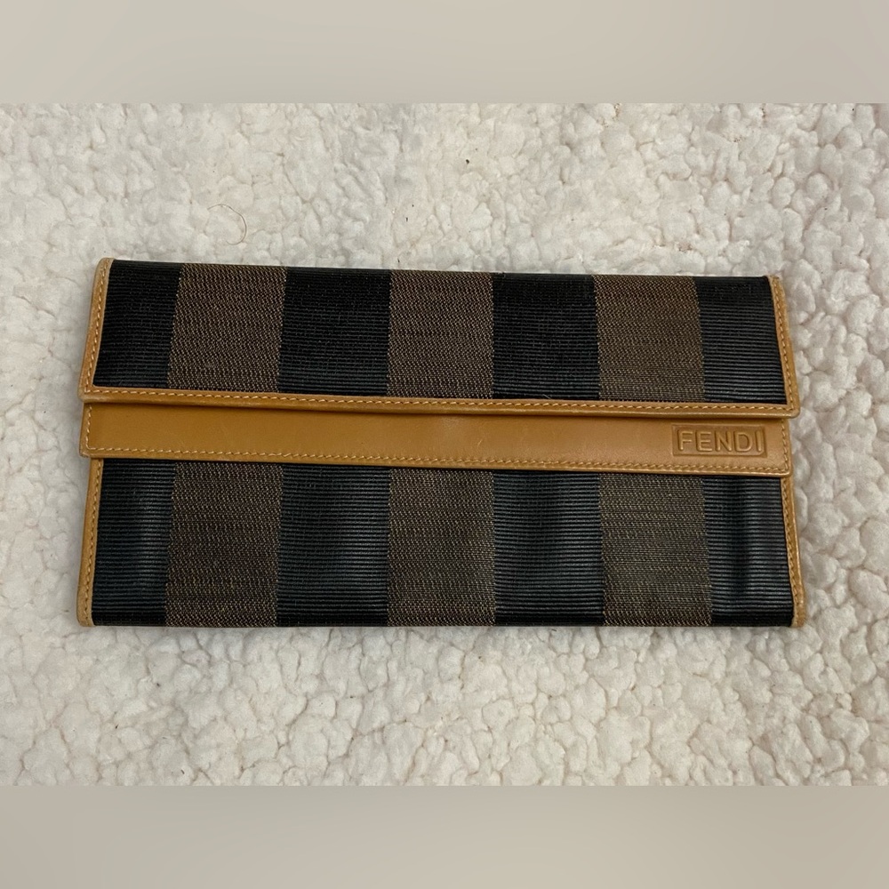 VGC VINTAGE FENDI PEQUIN LONG WALLET